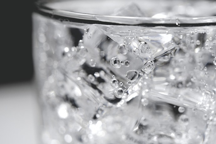 氣泡水可以幫助減肥嗎?調味氣泡水跟汽水有什麼差別?