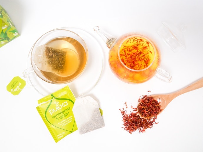 茶包方便攜帶,茶葉則更有風味