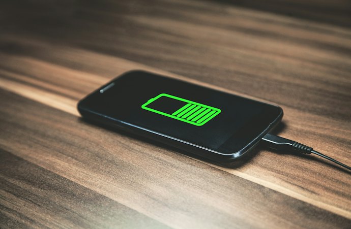 電量多已達7000mAh,可優先鎖定80W以上快充款