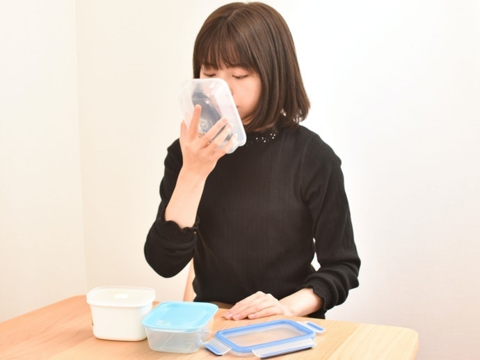 ③氣味沾附程度