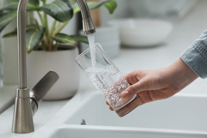 追求好水質就選內建淨水器的款式