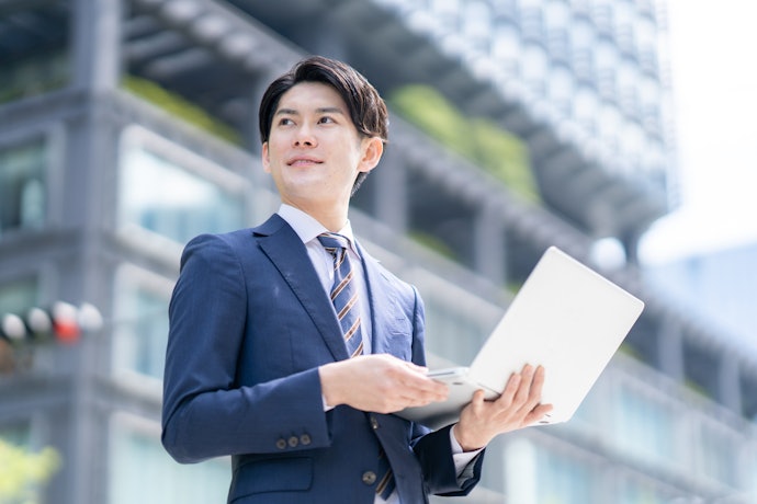 粗硬髮或想長時間維持造型都要以強力硬度為優先