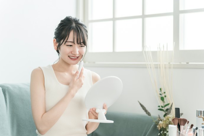 敏弱肌適合熱能型或低強度離子型,油痘肌選低溫離子型