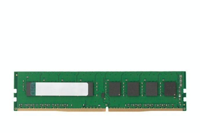 選擇具有Intel Evo 、Copilot+ PC認證機款,並要有16GB記憶體