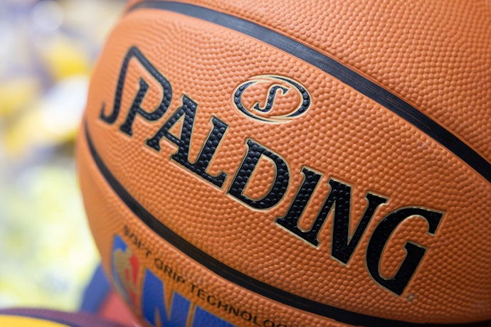參考品牌特色,穩定練習適合Molten、Spalding