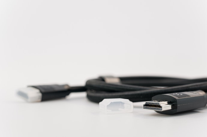 認明速度認證標章,選擇Ultra High Speed HDMI Cable(2.1)等級