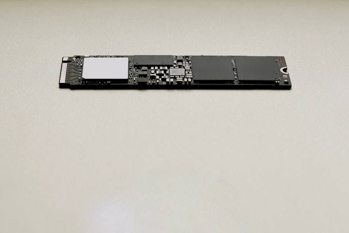 容量建議一次到位選擇2TB以上