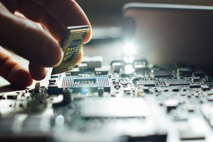 CPU可用新一代Intel Ultra 5等級為基準