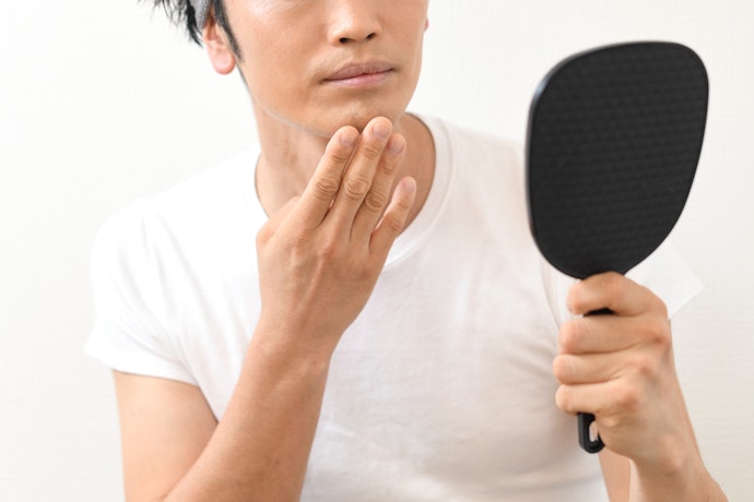 毛孔粗大、易出油的油性肌選控油清爽配方
