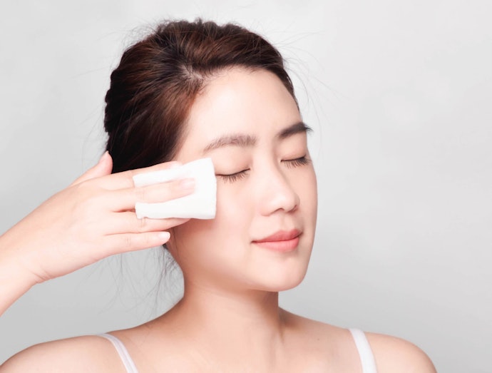 追求省時便利可參考眼唇卸妝棉