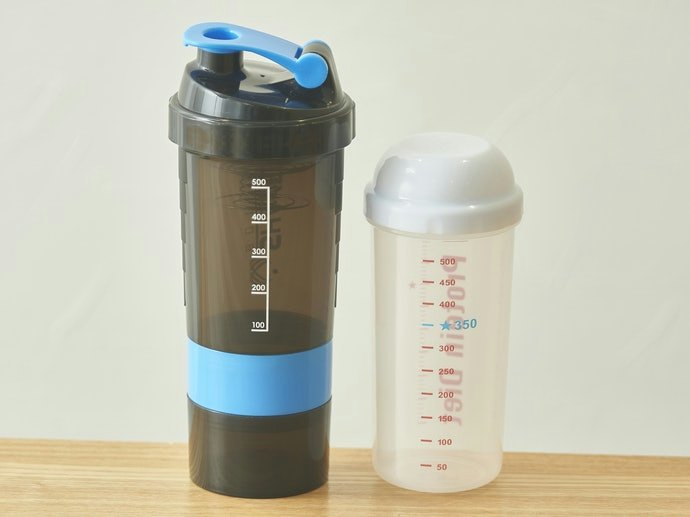 配合攝取量決定容量,建議以500mL 為基準