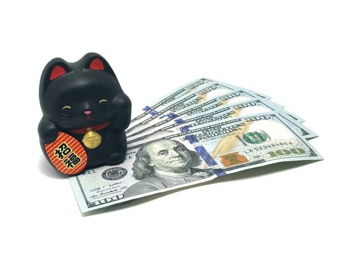 手背向外的招財貓適合贈送給外國朋友