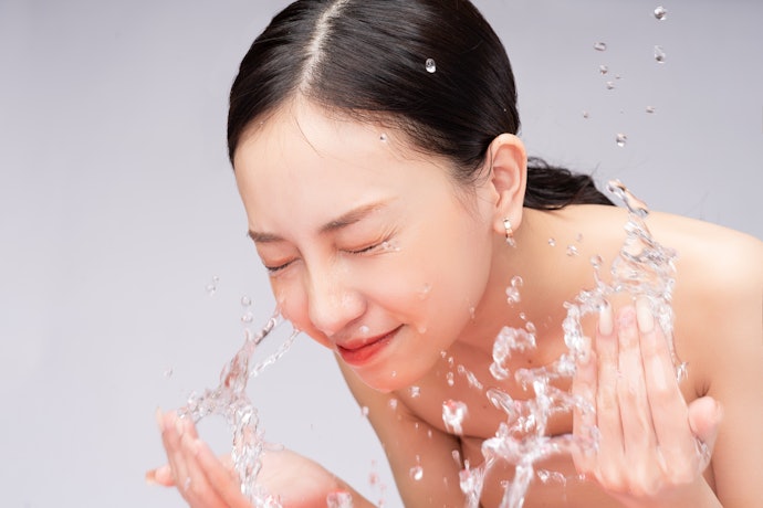 也可以嘗試效果溫和的酵素洗顏粉