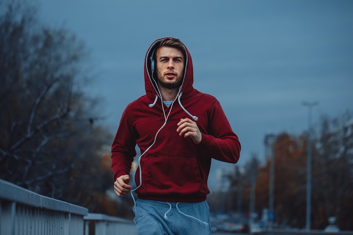 運動品牌系:各家運動品牌所推出的帽T