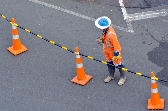 醒目且耐衝擊款:適合馬路邊的施工現場