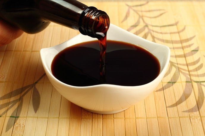 關東風高湯:以濃口醬油為基底