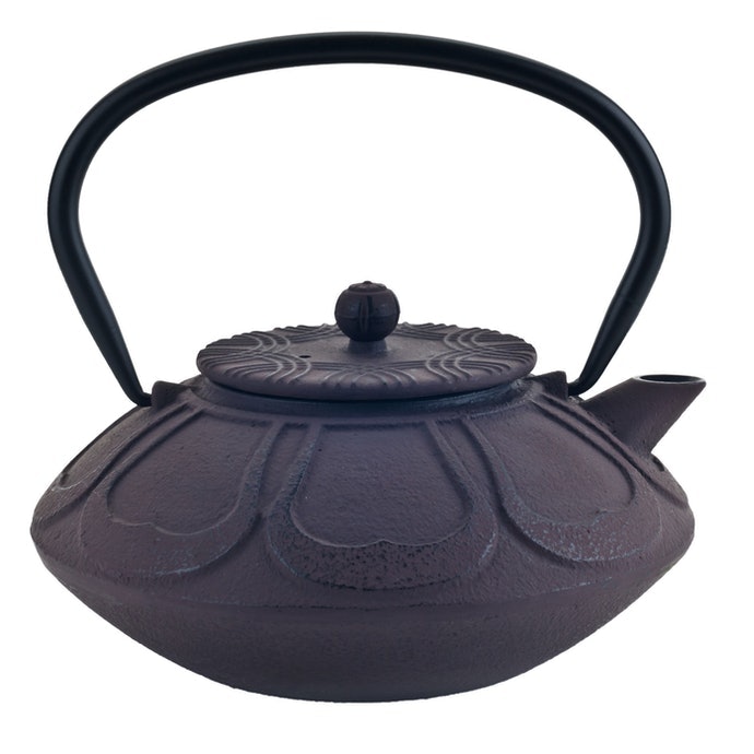 鐵:耐火不易磨損,品嘗日式品茗氛圍