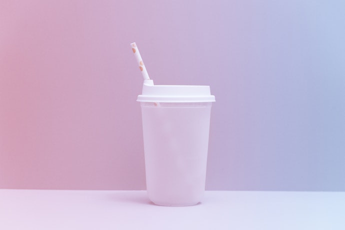 塑膠:外型豐富,但須留意材質特性
