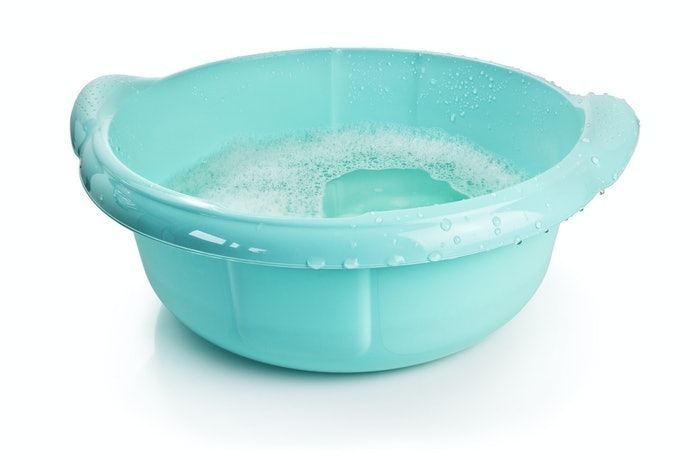 使用溫水來溶解