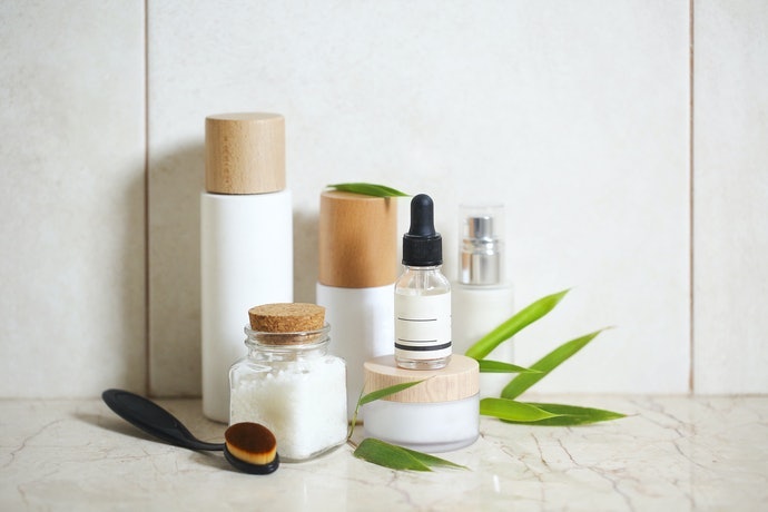 護膚產品:用溫柔的呵護成分滋潤產後肌膚