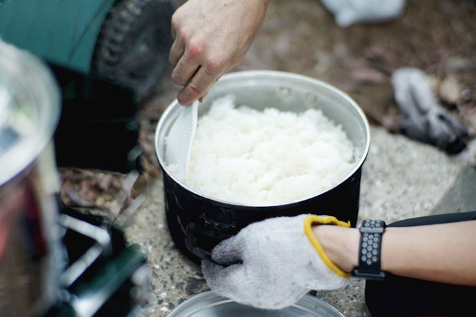 野炊重頭戲:熱騰騰的白米飯!