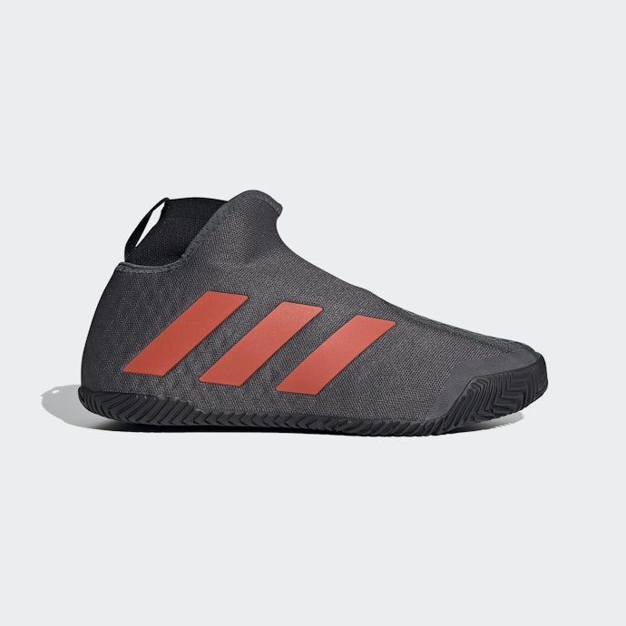 Adidas兼具設計感與耐用性