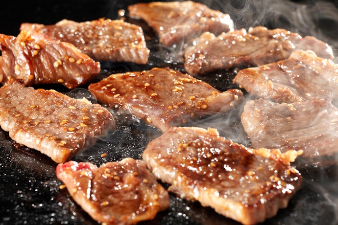 紅肉料理建議選BBQ煙燻或蒜香風味