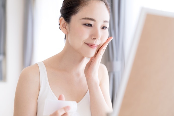 乾性肌可參考神經醯胺、角鯊烷或天然油脂配方