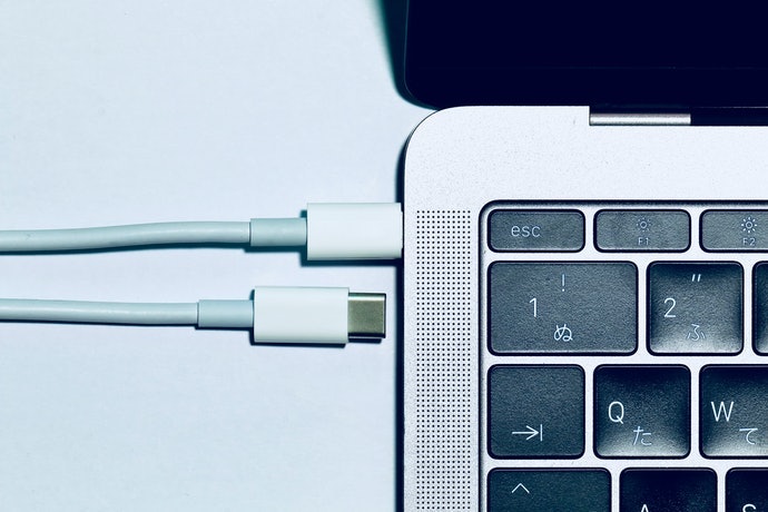 MacBook充電須選擇「USB PD」