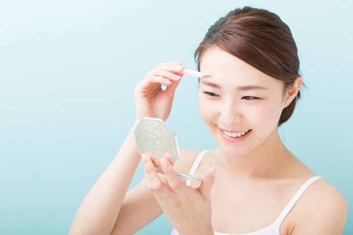 迷你刀頭:適合處理眉毛、鼻下等細部