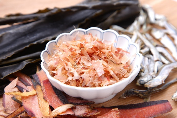 關西風高湯:使用昆布及柴魚調味