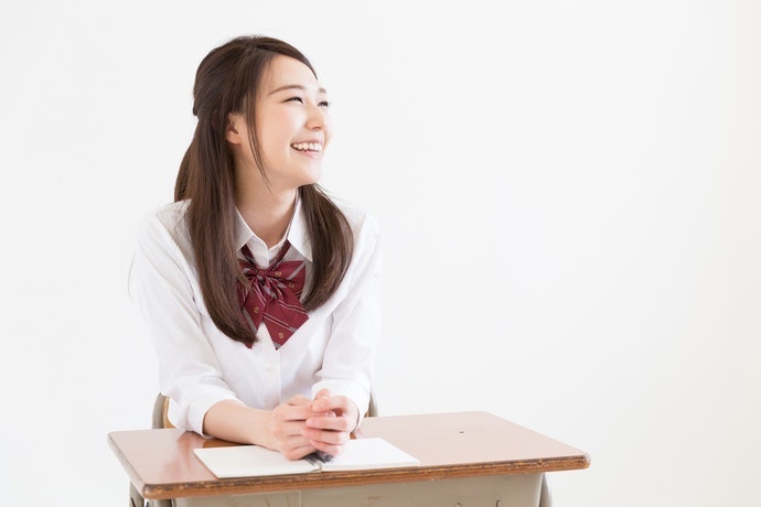 學校可選擇不突兀的自然色系