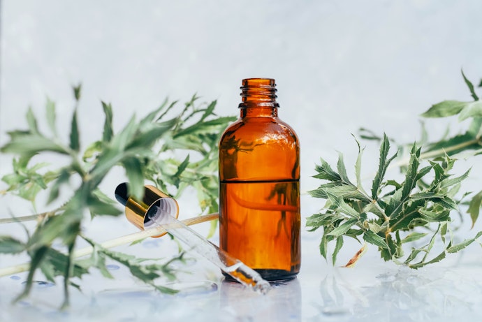 玻尿酸、蘆薈、黃瓜萃取:保濕效果佳