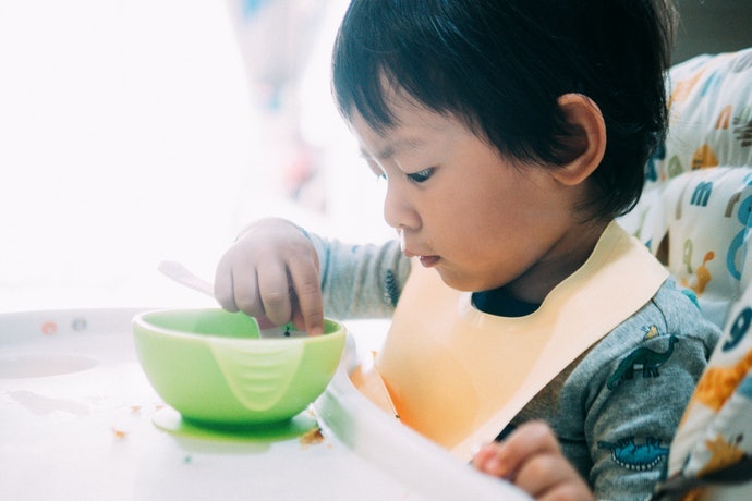 副食品完成期(1歲~1歲半):附有立體防漏設計