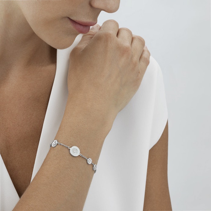 Georg Jensen:皇室御用的流暢工藝品