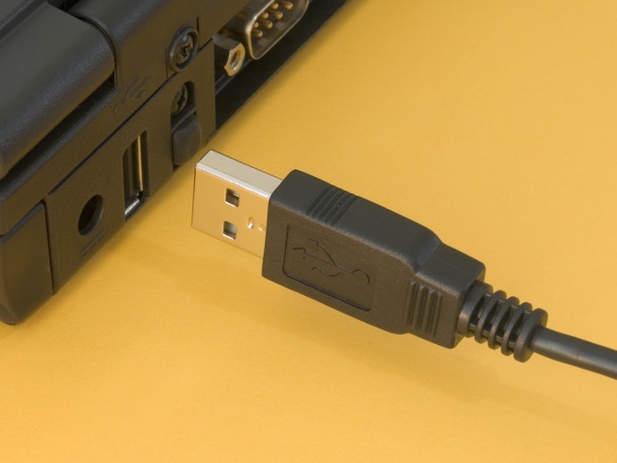 USB供電接頭:適合隨身攜帶