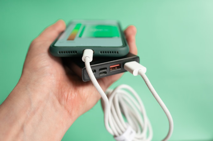 常同時替多台裝置充電,選多孔輸出款式